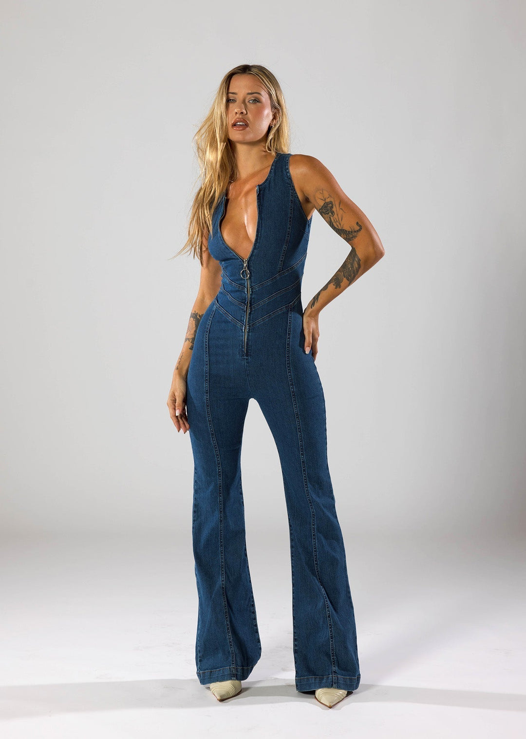 Nyressa - Heart-Shaped Back Zipper Jumpsuit