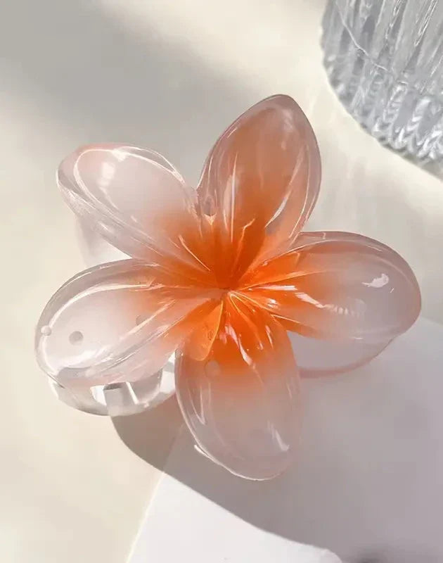 Maevyn - Glossy Flower Hairclip