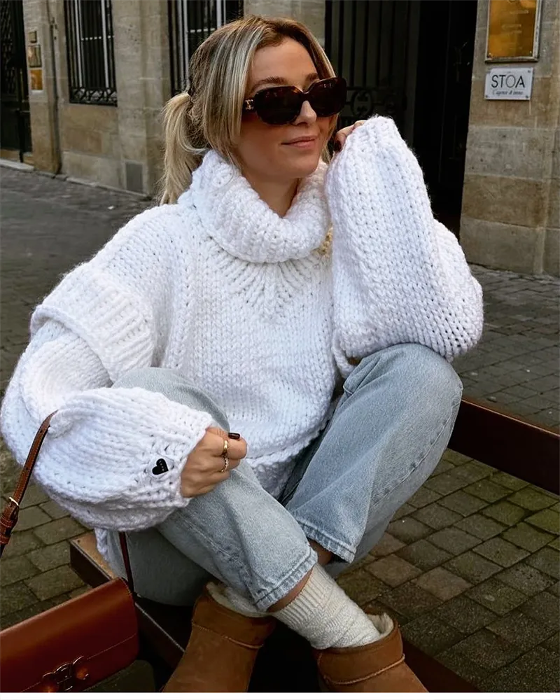 Nyelle - Turtle-Neck Loose Sweater