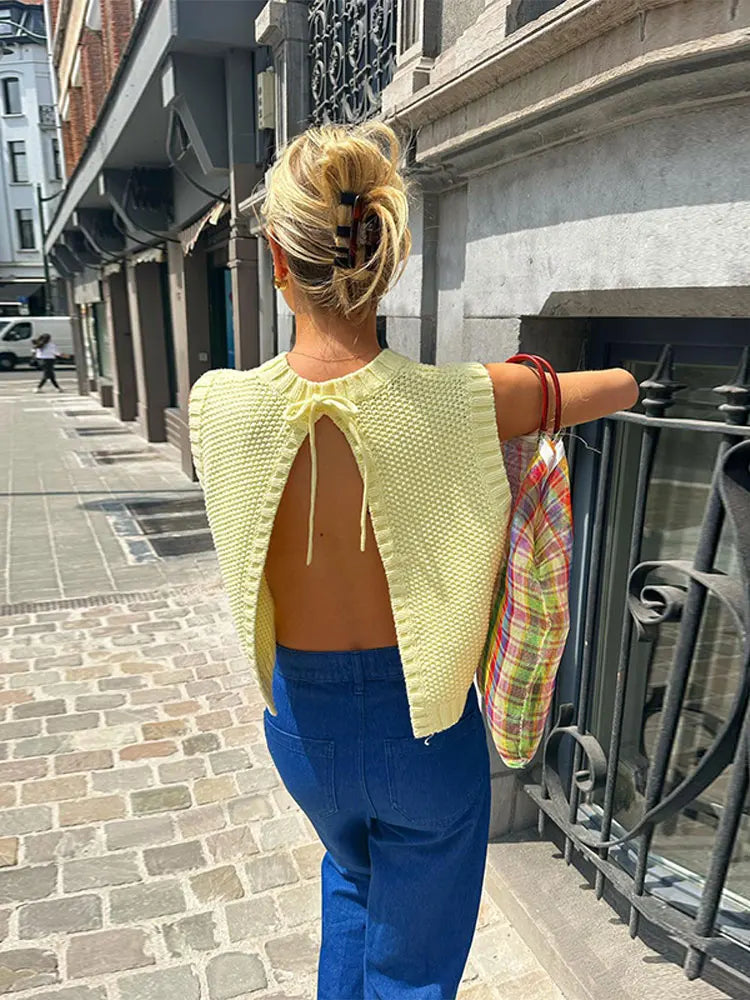 Taelis - Pull-Over Knit Top